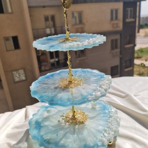 cake holder from resin