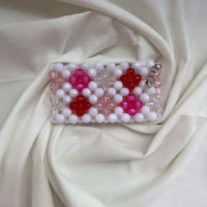 Signature white beaded cardholder