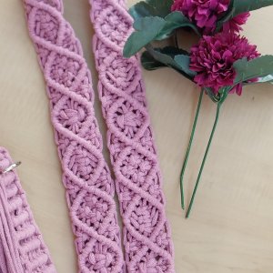 Women pink macrame cross bag