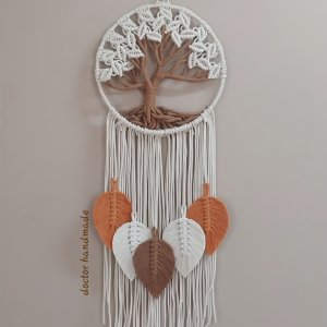 Hanging the tree of life with macrame