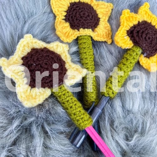 Crochet pen cover