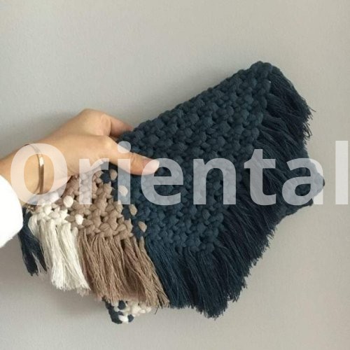 Small macrame bag with tassels