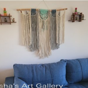 Macrame wall hanger