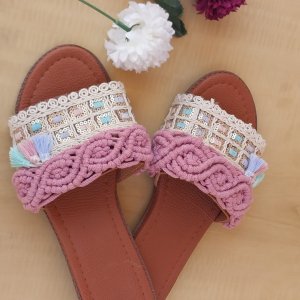 Macrame slipper