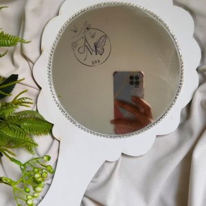 Bride's mirror from pearls