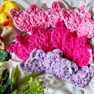 Colorful crochet medals For kids