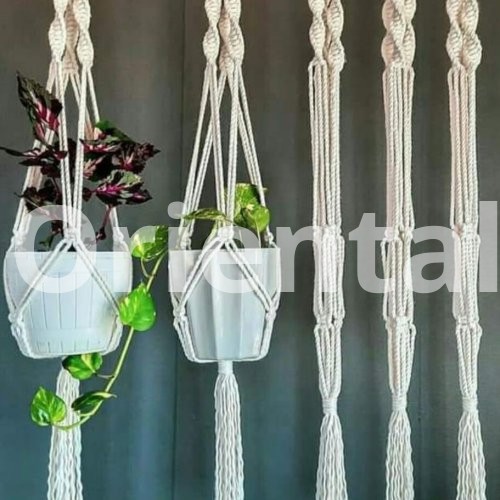 Decorative macrame plant pot holder