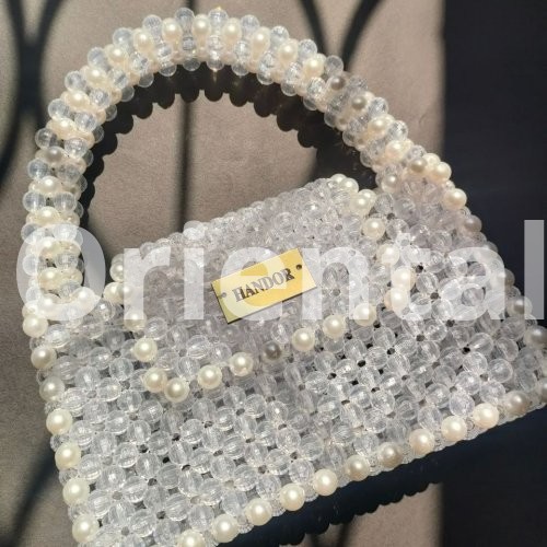 Crystal handbag with pearl edges