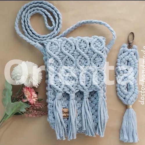 A set made from macrame, bag and slipper